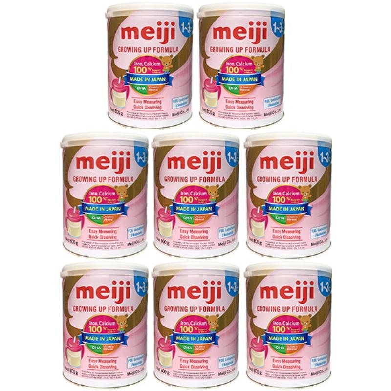 Hình ảnh em bé 1-3 tuổi vui chơi, hoạt động khỏe mạnh, thể hiện sự phát triển toàn diện được hỗ trợ bởi dinh dưỡng từ sữa Meiji 1-3.